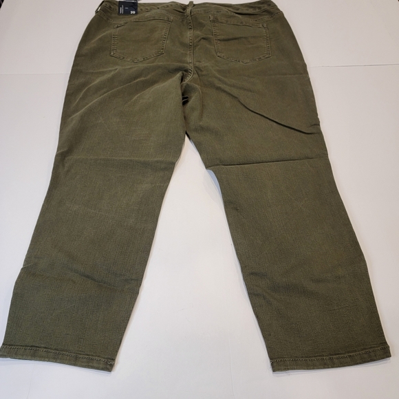 Torrid ULTRA SKINNY CROPPED Olive Wash Plus Size 20 NWT! - Picture 12 of 14